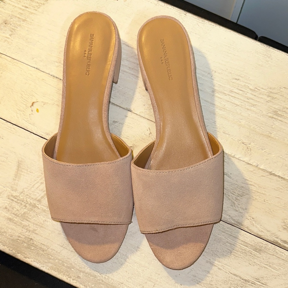 Banana Republic Women's Rose Pink Mules